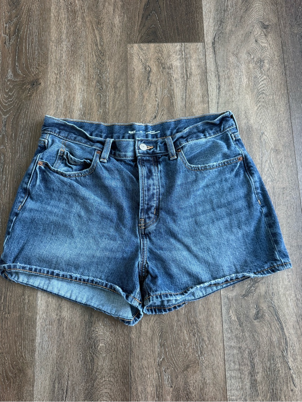 Old Navy High-Rise Blue Denim Shorts Women’s Size 10